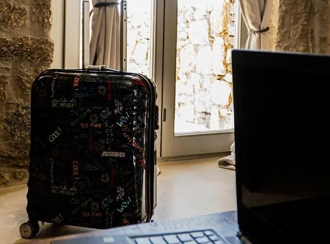 Ήσυχο Κυκλαδίτικο Πέτρινο Total Stone N1 Daire *